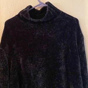 Dark blue corduroy hoodie/turtleneck size medium a bit oversized.